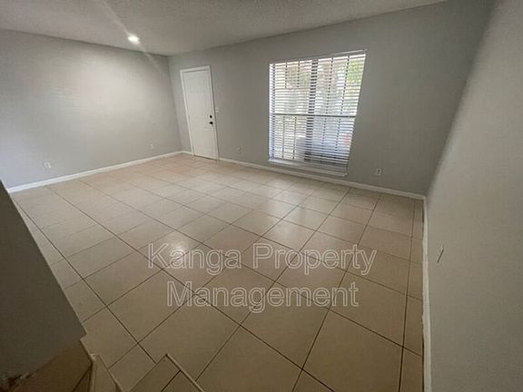4th image of 3509 Coral Springs Dr
