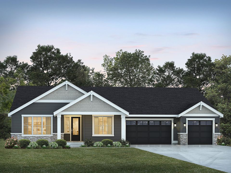 Glacier Pointe Plan 3006 C 3-Car Garage