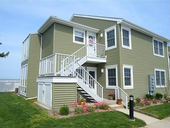 1st image of 115 Folger Ct #26