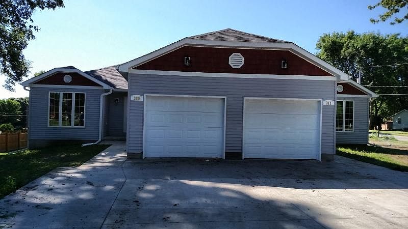 1st image of 311 S 2nd St