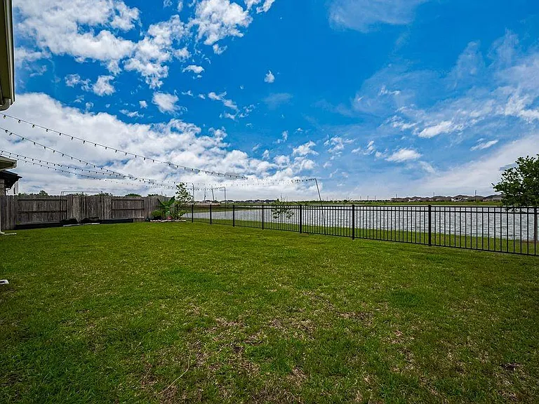 18311 Licola Meadow Ln — Photo 48