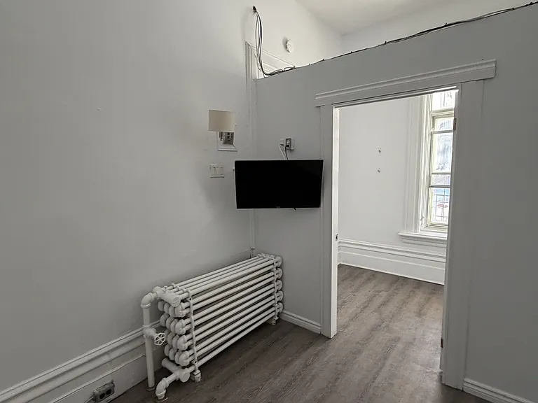 119 Daly Ave #4 — Photo 4