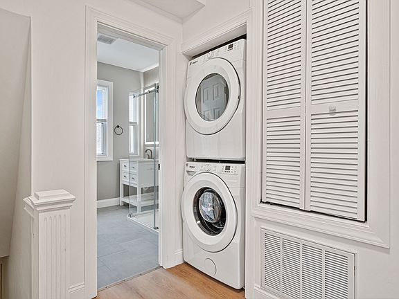 4th image of 1115 N Euclid Ave #2