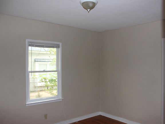 2nd image of 1401 W 4th Ave