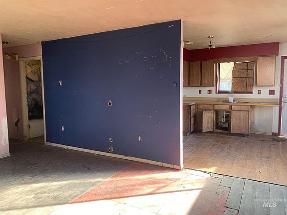 5th image of 1435 Normal Ave