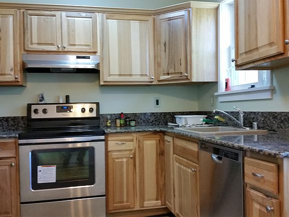 4th image of 2831B S Wakefield St