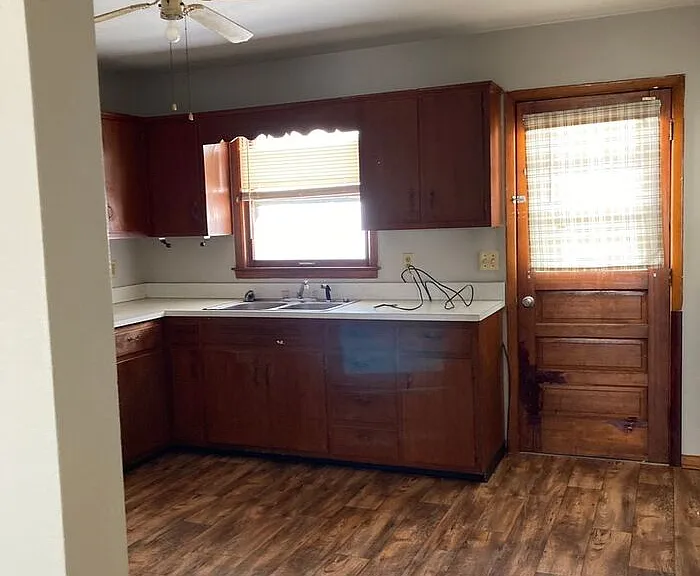 620 McCann St #7 — Photo 5