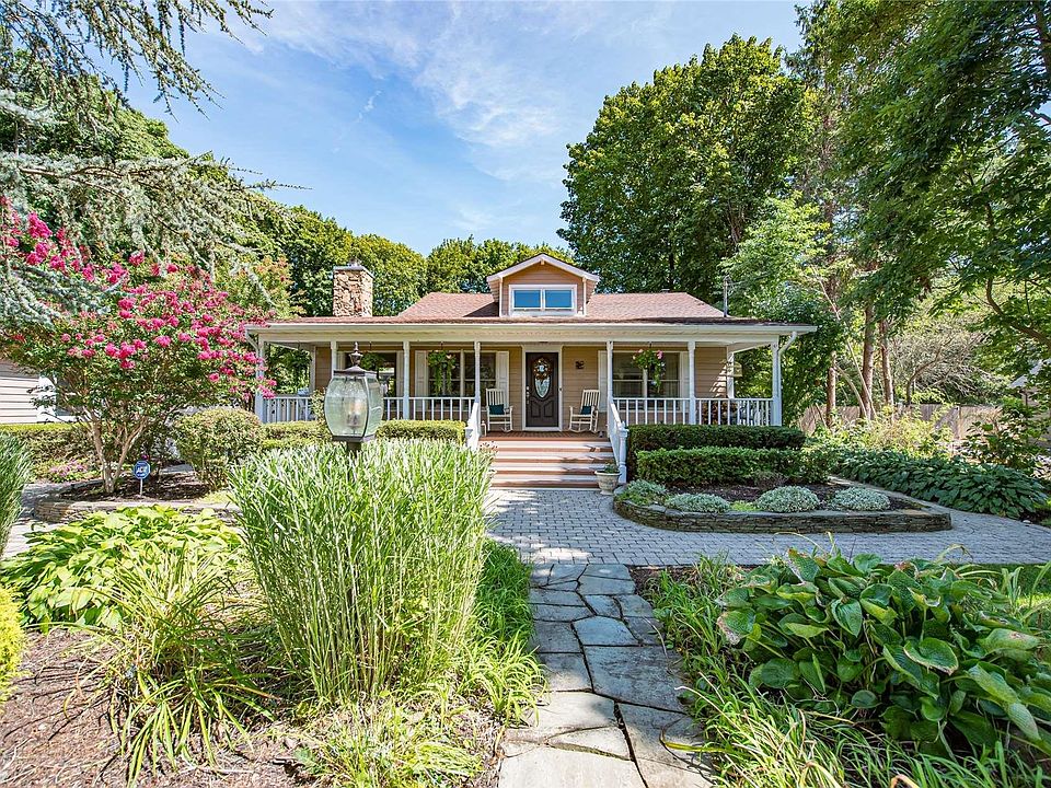 1st image of 165 Cambon Avenue