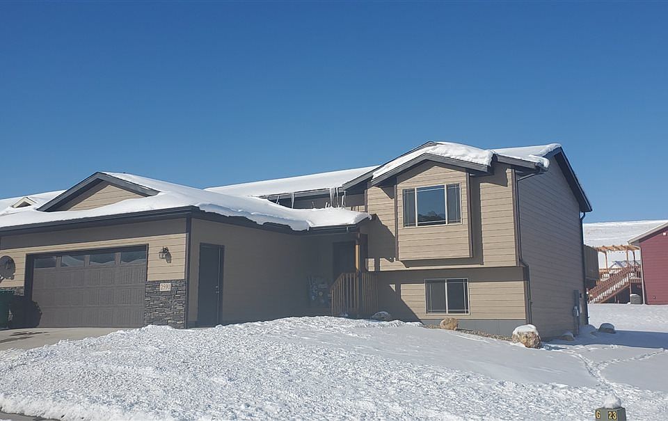 1st image of 2591 Meadows Dr