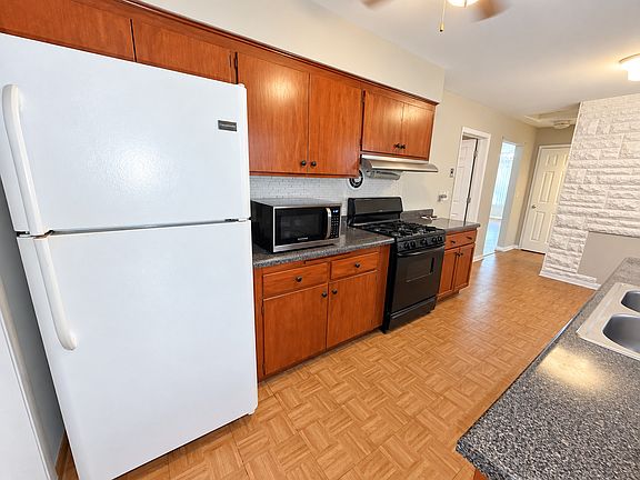 4th image of 6812 W Higgins Ave