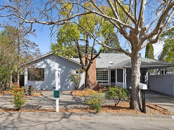 3rd image of 25 Angela Avenue