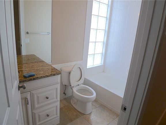 3rd image of 11867 Gennaro Ln