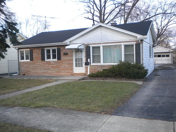 2nd image of 5258 W 89th St
