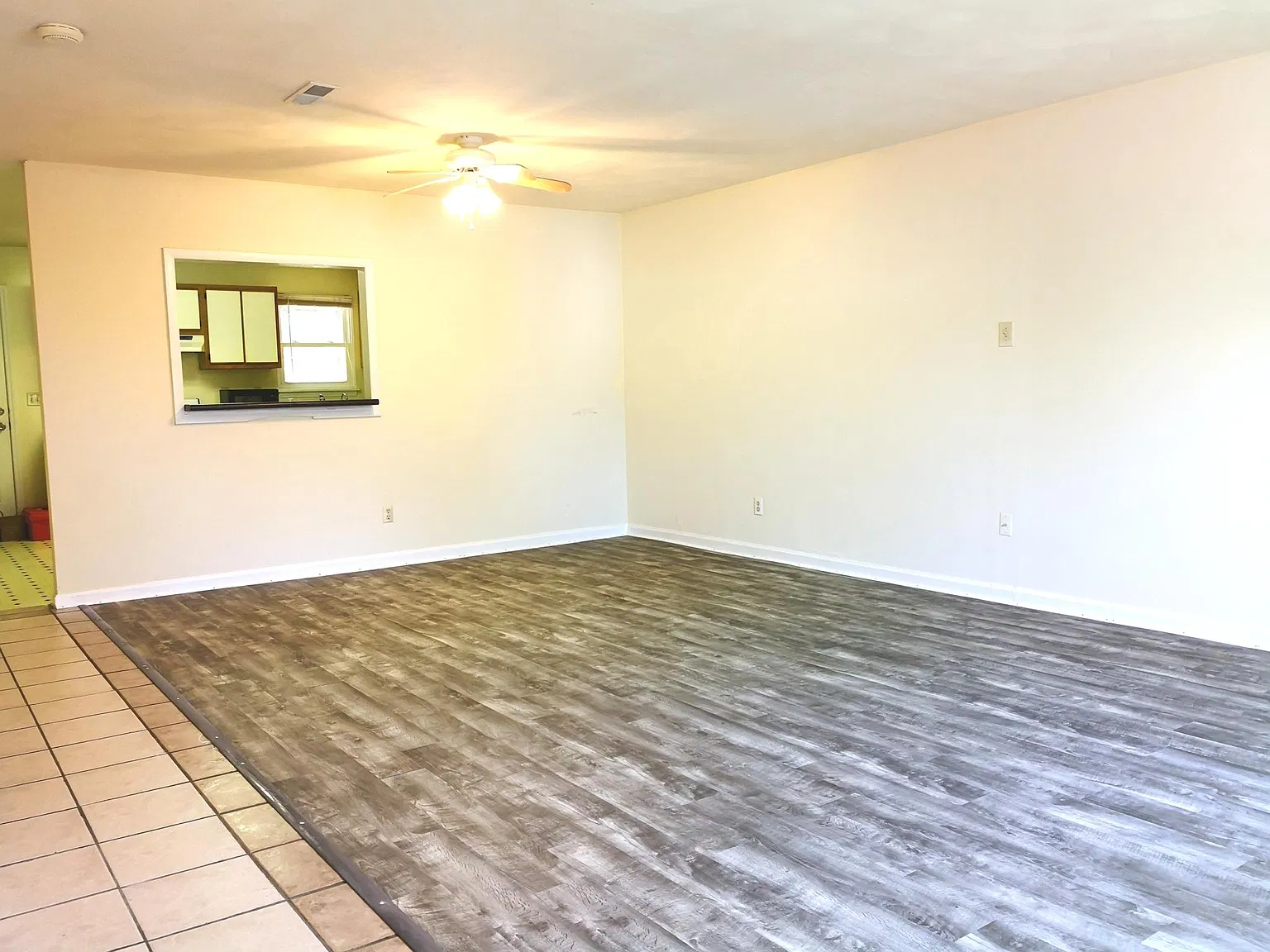 4 bed, 2.5 bath, 1480 sqft, $2,420 — Photo 3