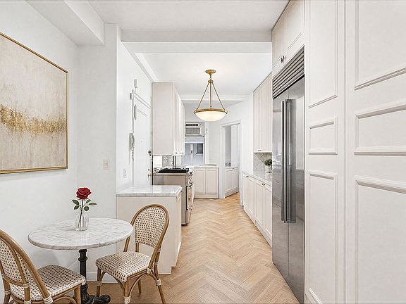 5th image of 340 E 72nd St APT 2N