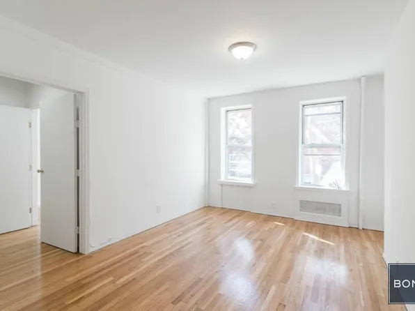 171 Mott Street image 1 of 8