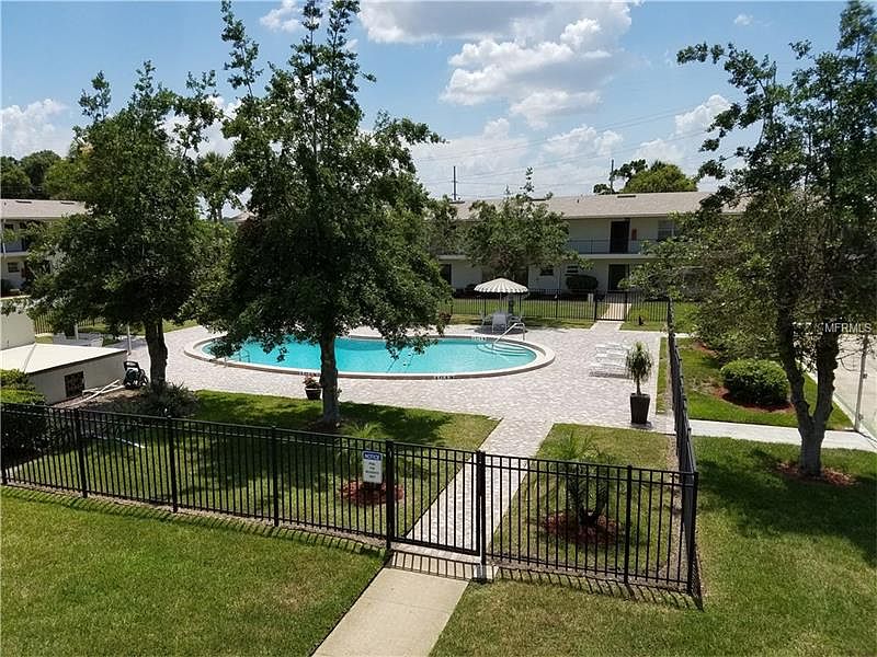 2nd image of 5505 Hernandes Dr APT 142