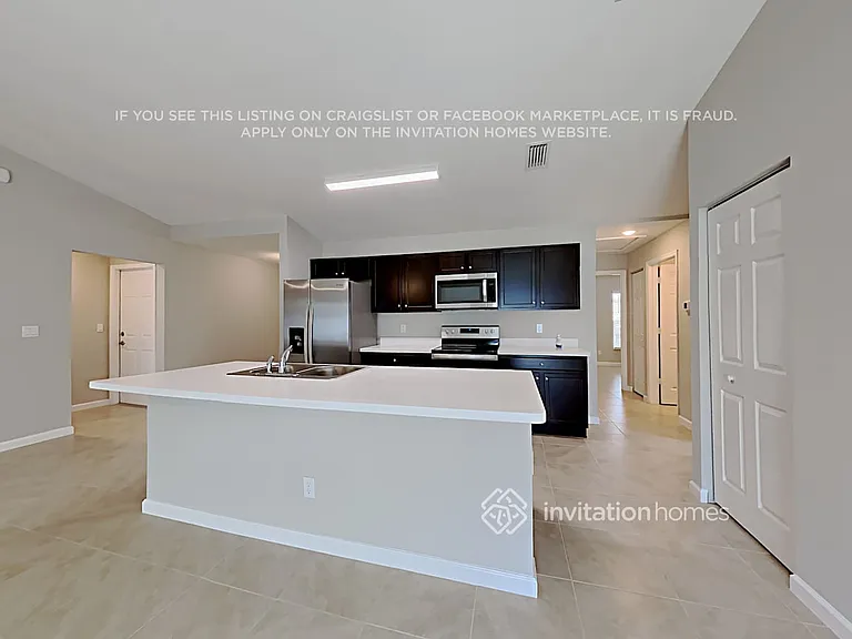 150 SW Milburn Cir — Photo 6