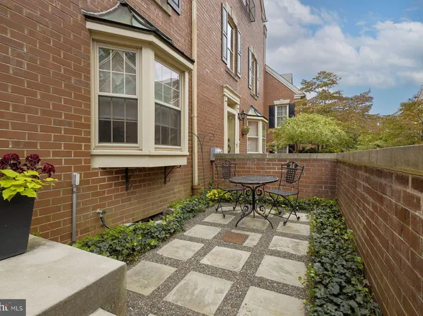 8708 Prospect Ave APT D14, Philadelphia, PA 19118