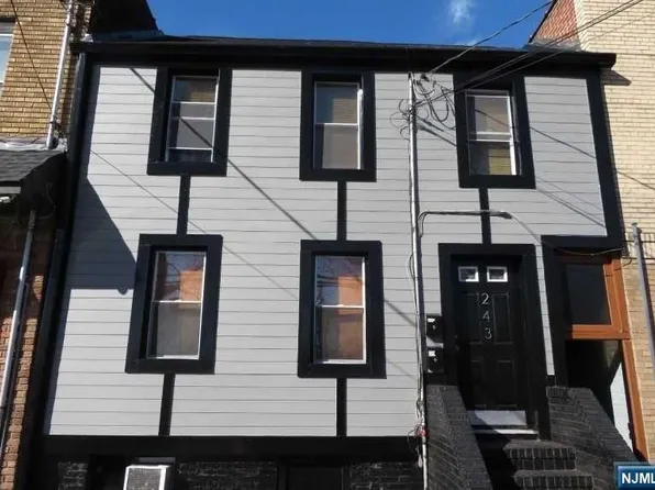 243 Adams St, Newark, NJ 07105