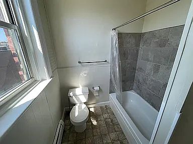 4th image of 527 Northampton St #305