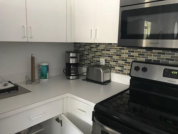3rd image of 4520 NW 107th Ave APT 205