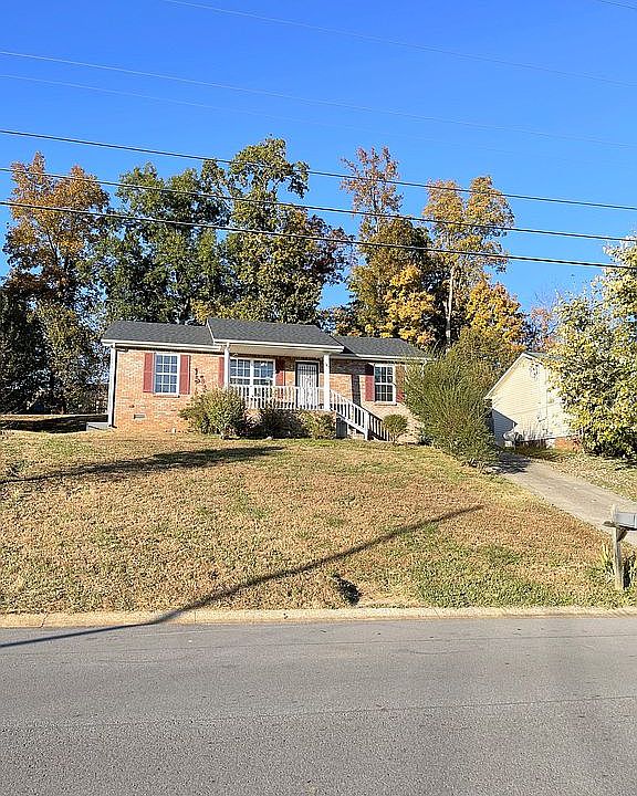 1st image of 349 Donna Dr