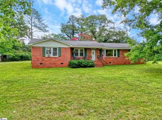 202 Saluda Dr, Piedmont, SC 29673