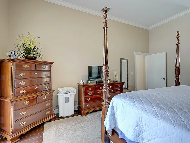 10207 Allamanda Blvd — Photo 25