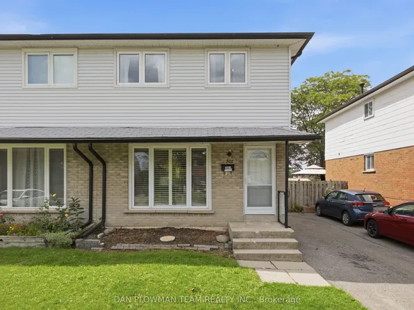 302 Vancouver Cres, Oshawa, ON L1J 5X9