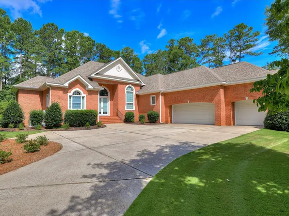 3190 Montcastle Dr, Aiken, SC 29803