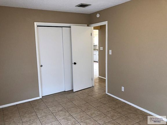 4th image of 219 E Flynn Ave
