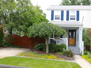 5911 Monticello Rd, Alexandria, VA 22303