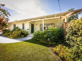1015 Chestnut Ave, Redlands, CA 92373