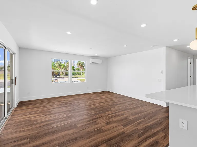 13670 Dowitcher Dr — Photo 10