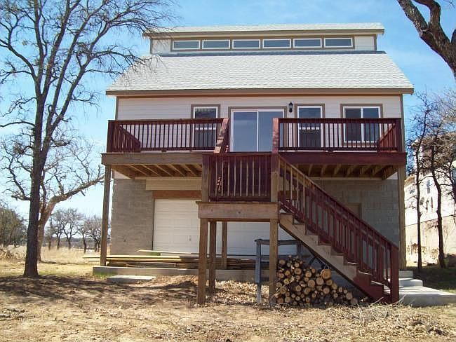 1st image of 260 Hawk Ln