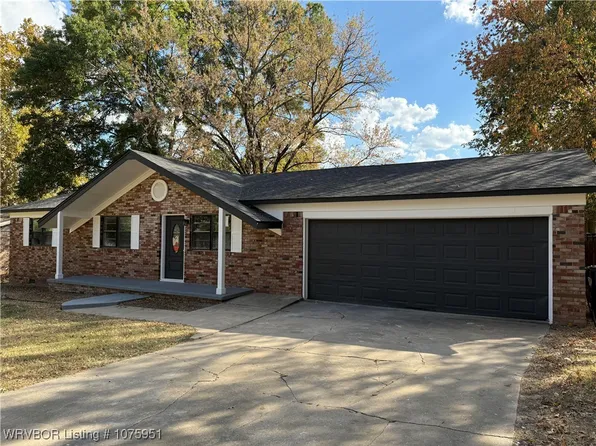 4618 S Q St, Fort Smith, AR 72903