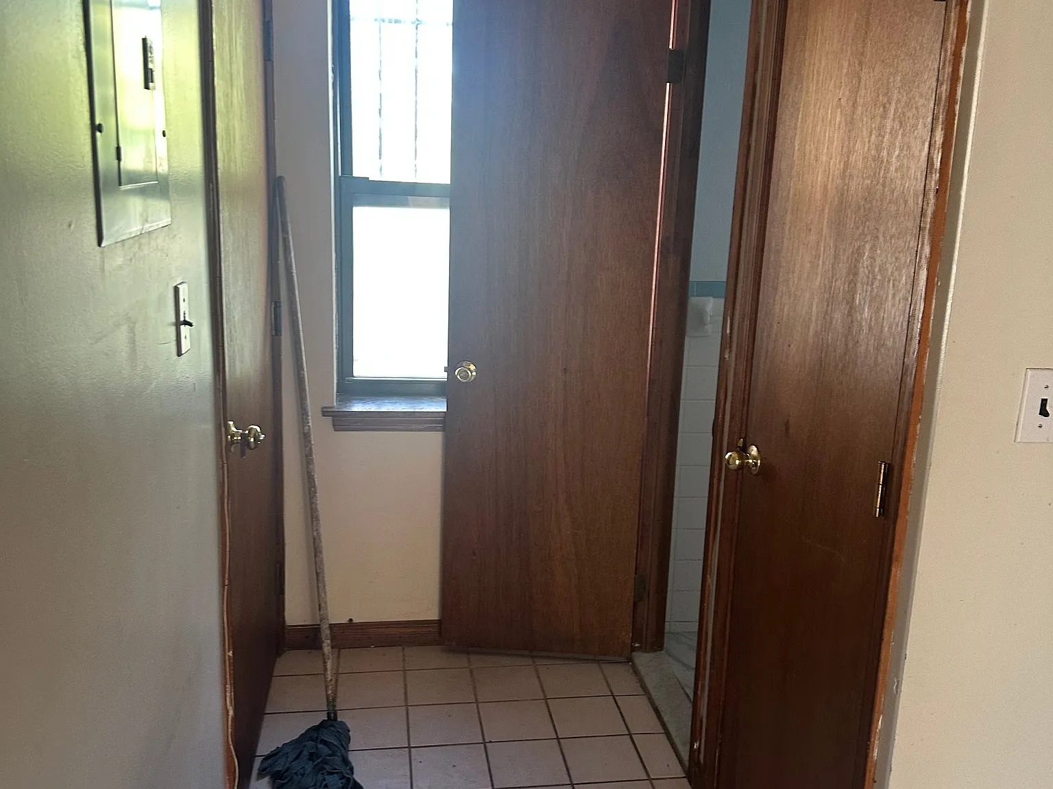 3rd floor apartment — Photo 4