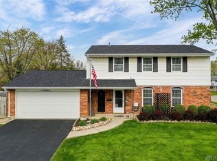 7041 Dial Dr, Dayton, OH 45424