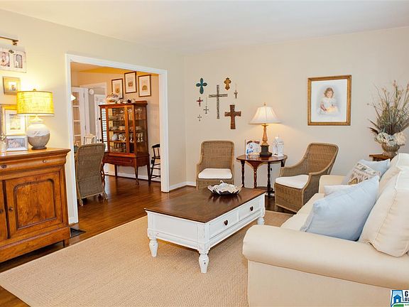 5th image of 4009 Meadowlawn Dr