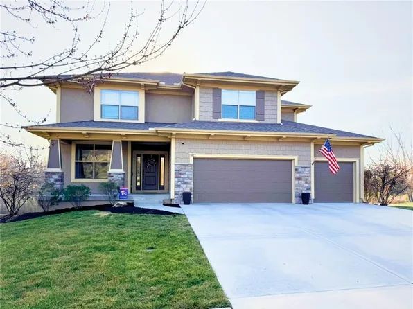 8617 Houston St, Lenexa, KS 66227