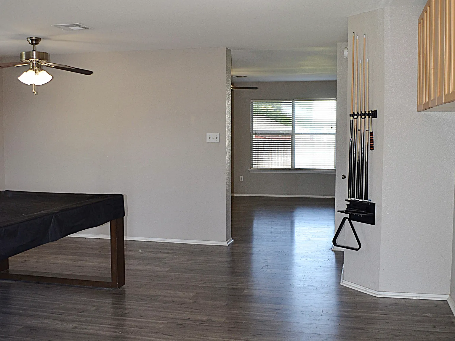 4 bed, 2.5 bath, 2430 sqft, $2,200 — Photo 3