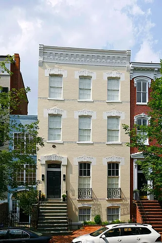 3045 N St NW Photo 1