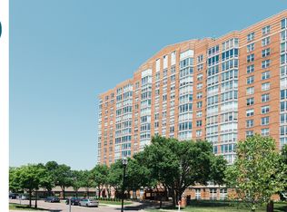 250 E Harbortown Dr #1305, Detroit, MI 48207