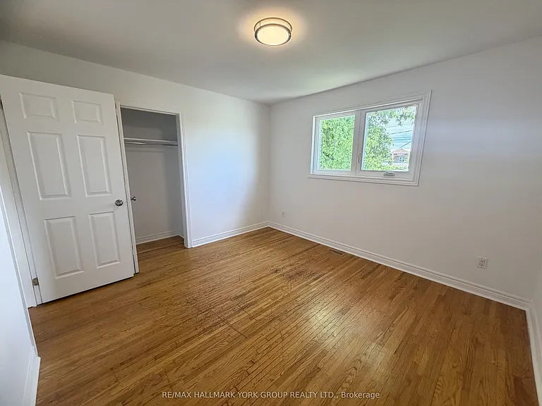 43 Walter Ave #UPPER — Photo 11