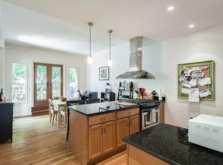 1725 Pine St #2R, Philadelphia, PA 19103