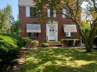 1421 Edendale St, Cleveland Heights, OH 44121