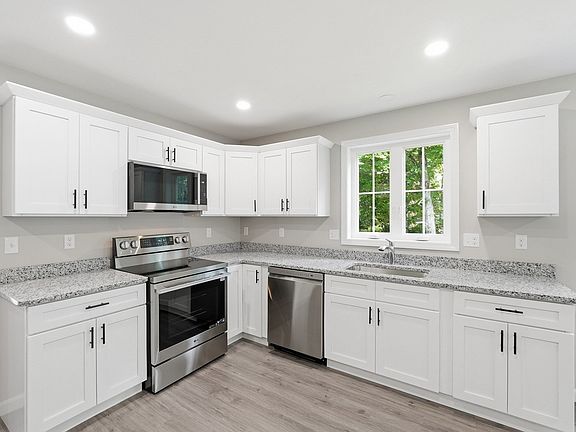 2nd image of 71 Pine St #B