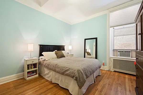 Sold by Ann Ferguson, LLC | media 22
