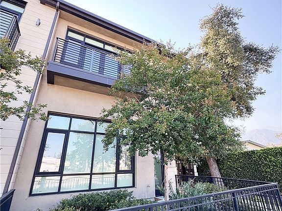 2nd image of 501 N Santa Anita Ave #D